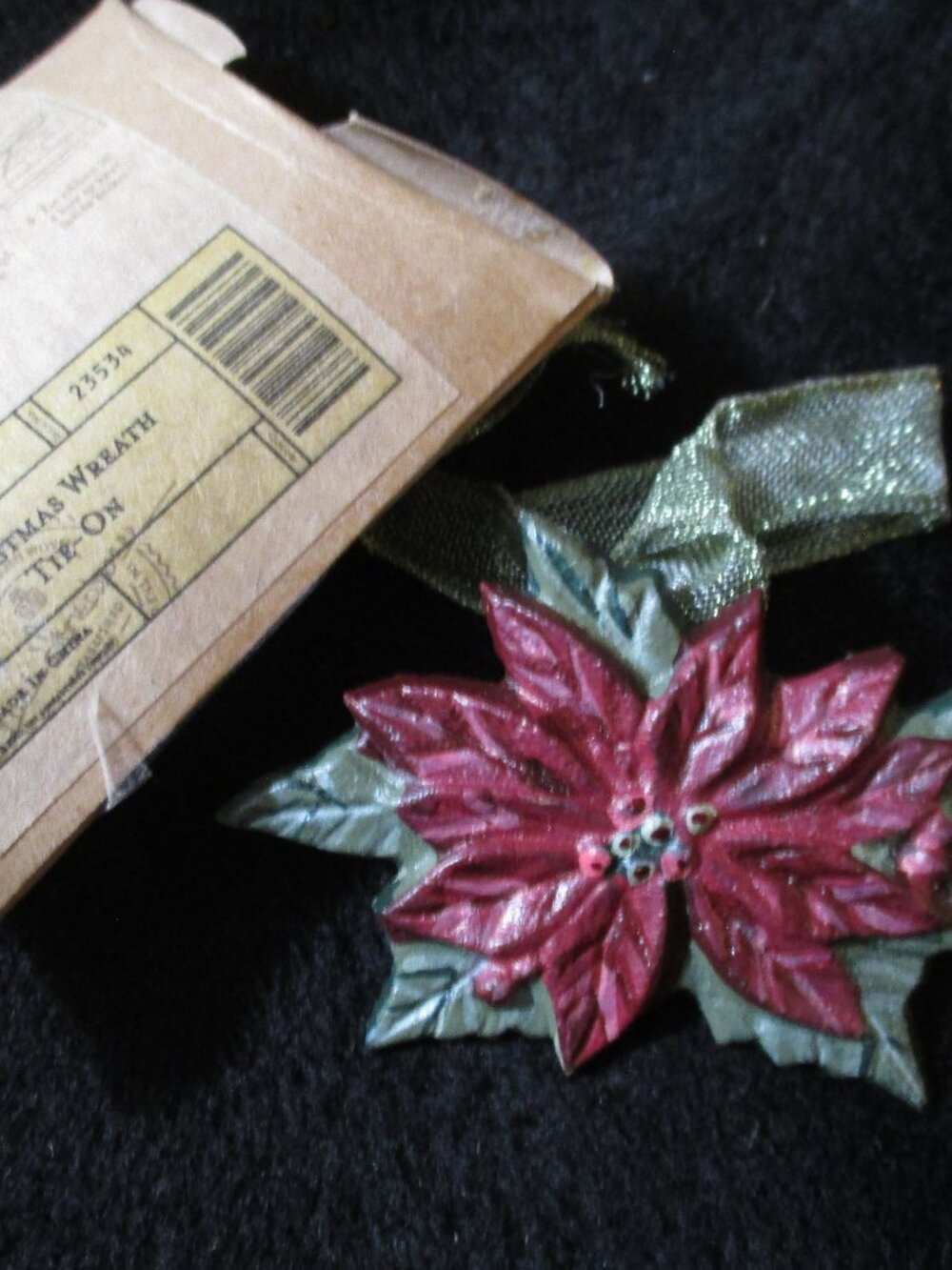 Vintage Longaberger Christmas Poinsettia Wreath Basket Tie-On